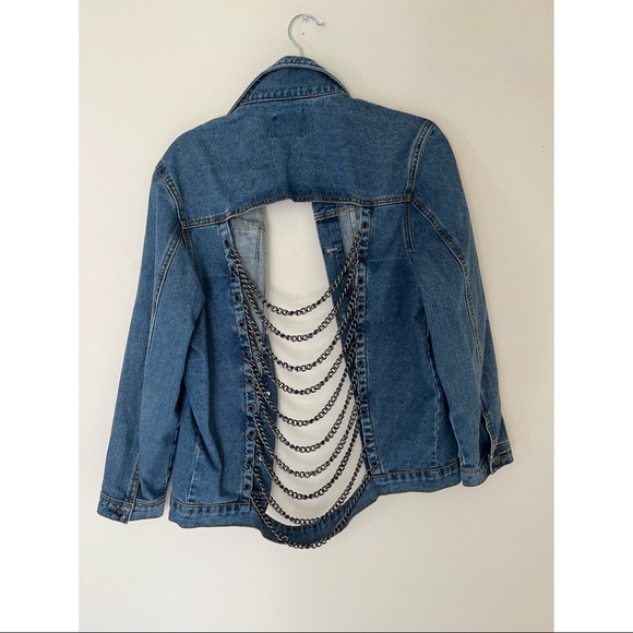 Boohoo Denim Jacket Chain Detail - Picture 2 of 4